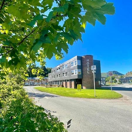 Marina Hotel Lofoten Svolvaer Bagian luar foto