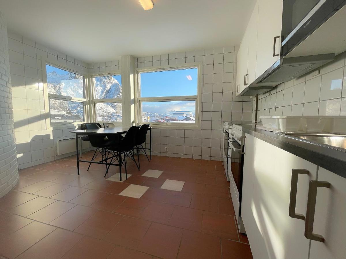 Marina Hotel Lofoten Svolvaer Bagian luar foto