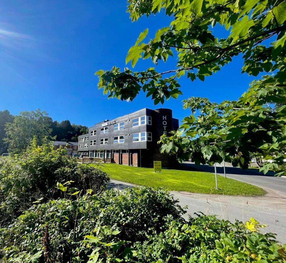 Marina Hotel Lofoten Svolvaer Bagian luar foto